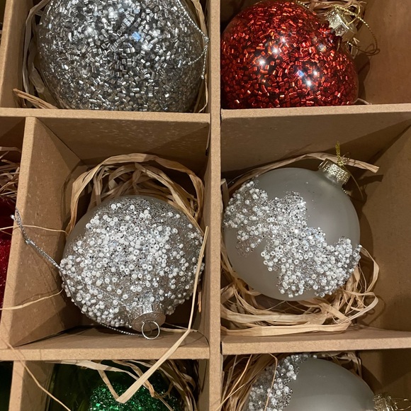 Kirkland’s Assorted Glitter Glass Ornaments - Picture 13 of 15